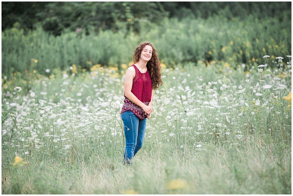 Keene Senior Photography- Lauren in a field